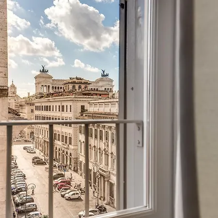 Appartamento Con Vista Sul Vittoriano Rome Exterior photo
