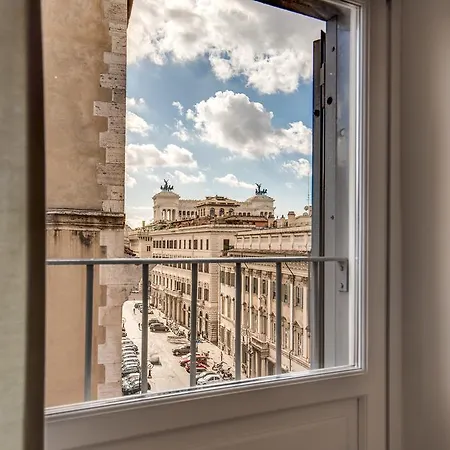 Appartamento Con Vista Sul Vittoriano Rome Exterior photo